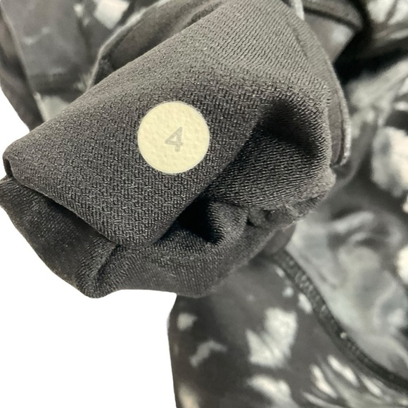 Lululemon Sun Runner Crop Leggings in Dusk Dye Size 4 - Picture 11 of 11